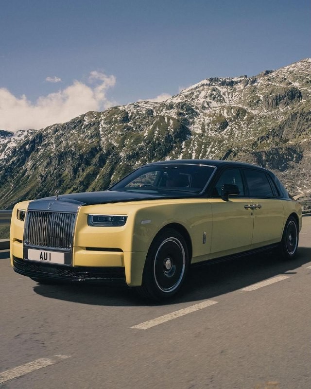 Rolls-Royce представил Phantom Goldfinger, созданный к 60-летию фильма о Джеймсе Бонде 